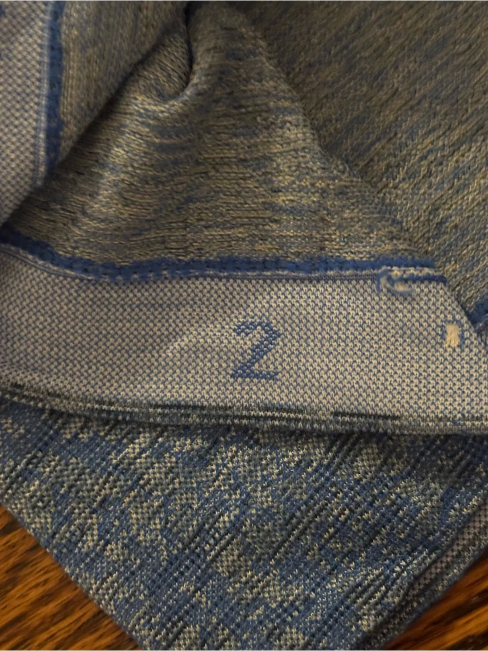 Lululemon Women’s Blue Seamless Performance Long Sleeve Size 2